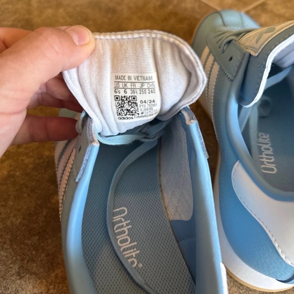 Adidas Men’s Light Blue Sneakers with White Stripes - Picture 6 of 6